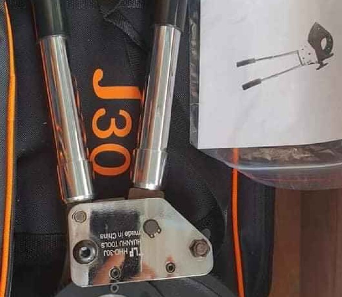KIỀM CẮT J30